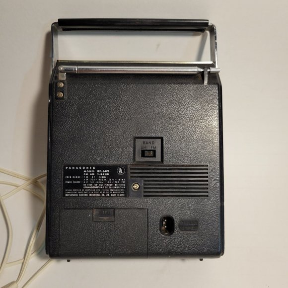 Vintage Panasonic AM/FM Radio Model RF-689 Working * 1 - Picture 5 of 11